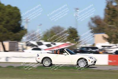 media/Jan-07-2024-SoCal Drivers Club (Sun) [[fbfecfa591]]/Yellow Group/Sunset Front Straight (1120am)/